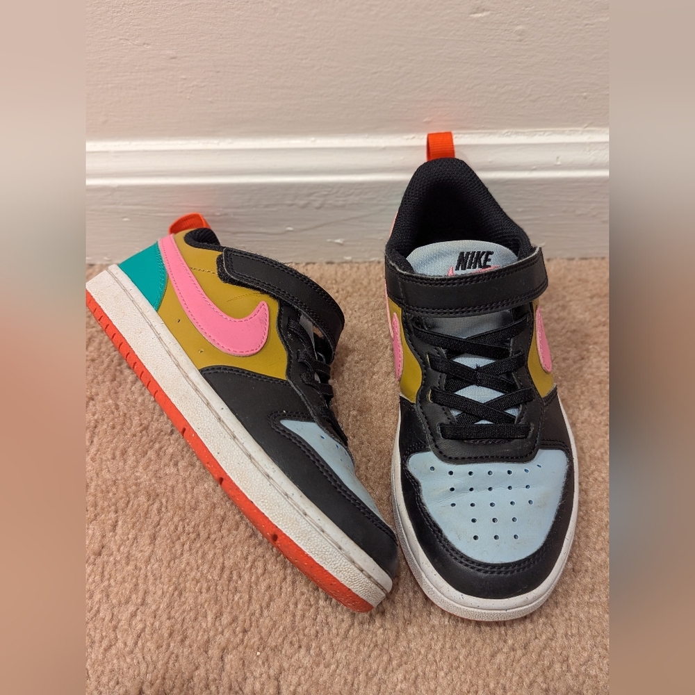 Nike Kids Black and Pink Sneakers